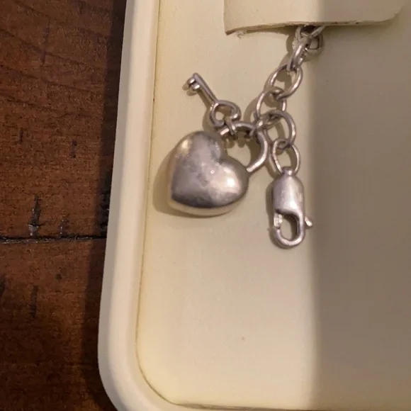 Authentic Jared Jewelry - beautiful charm bracelet. - Picture 7 of 11